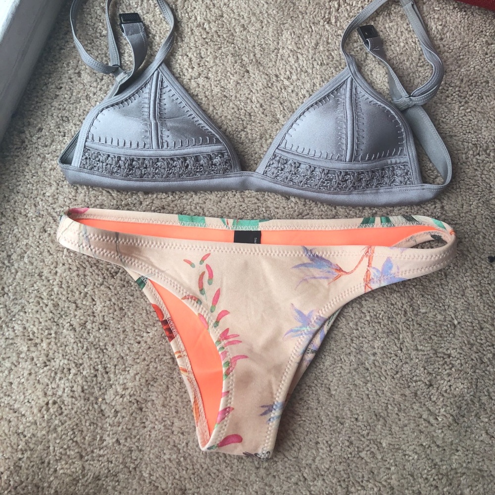 Triangl bikini. Floral bottom, silver top. Small